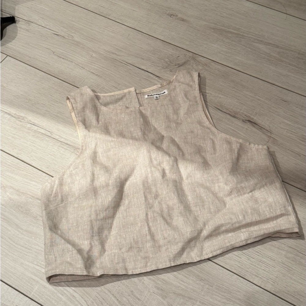 NEW reformation linen top